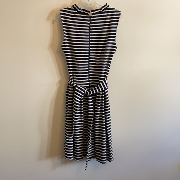 Dress navy white stripe with tie belt. - Picture 5 of 7
